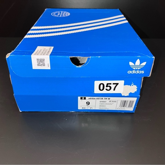 Adidas Women's Purple, Yellow, and Black Sneakers - Picture 10 of 11